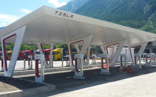 supercharger-tesla